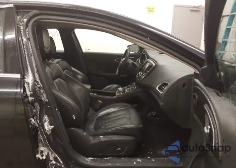 2017 Chrysler 200 Limited Platinum z USA, uszkodzony, nr VIN 1C3CCCABXHN501177